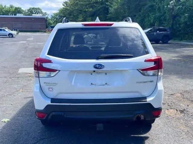 2022 Subaru Forester Base