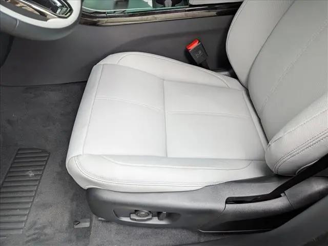 2026 Land Rover Range Rover Velar Belgravia Edition