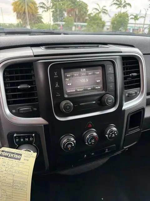 2024 Ram 1500 Classic Warlock Crew Cab 4x2 5'7" Box