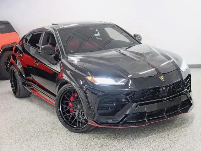 2022 Lamborghini Urus Graphite Capsule