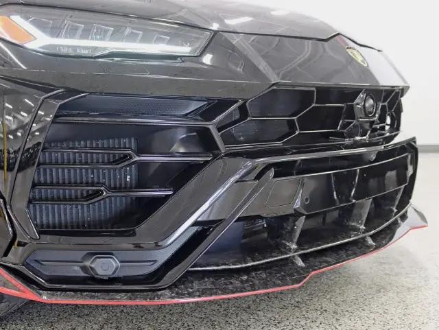 2022 Lamborghini Urus Graphite Capsule