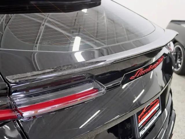 2022 Lamborghini Urus Graphite Capsule