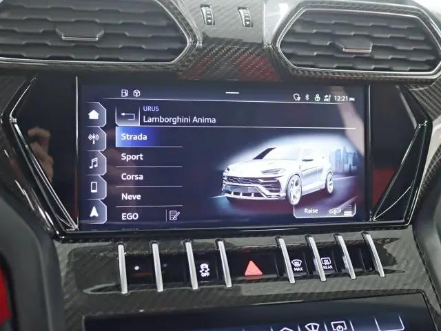 2022 Lamborghini Urus Graphite Capsule