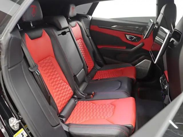 2022 Lamborghini Urus Graphite Capsule