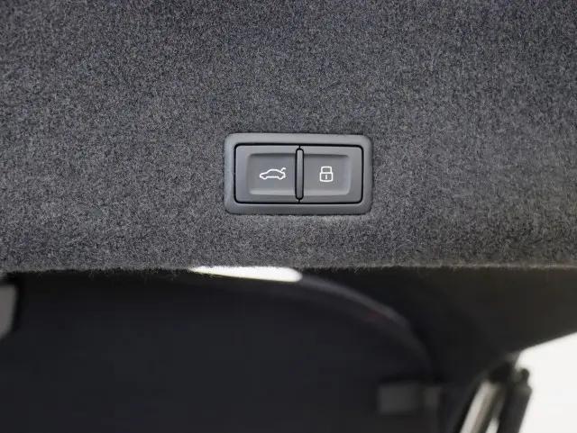 2022 Lamborghini Urus Graphite Capsule