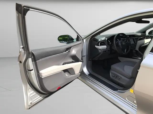 2020 Toyota Camry LE AWD