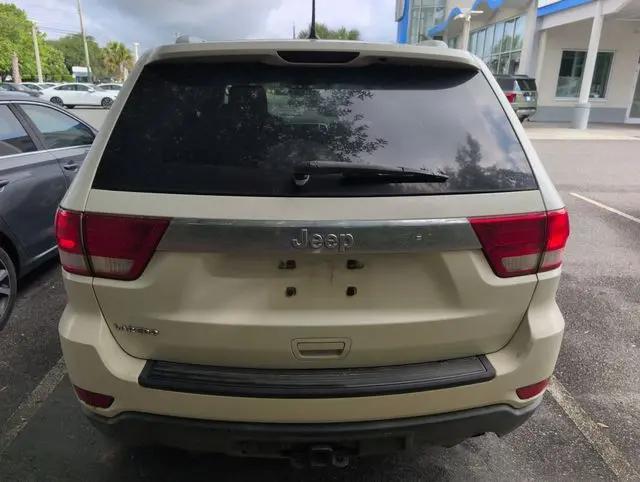 2011 Jeep Grand Cherokee Laredo