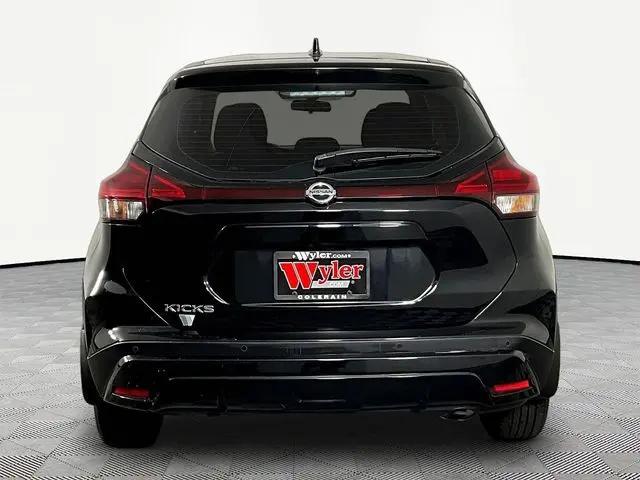 2021 Nissan Kicks S Xtronic CVT