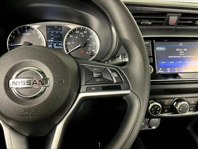 2021 Nissan Kicks S Xtronic CVT
