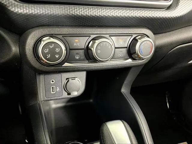 2021 Nissan Kicks S Xtronic CVT