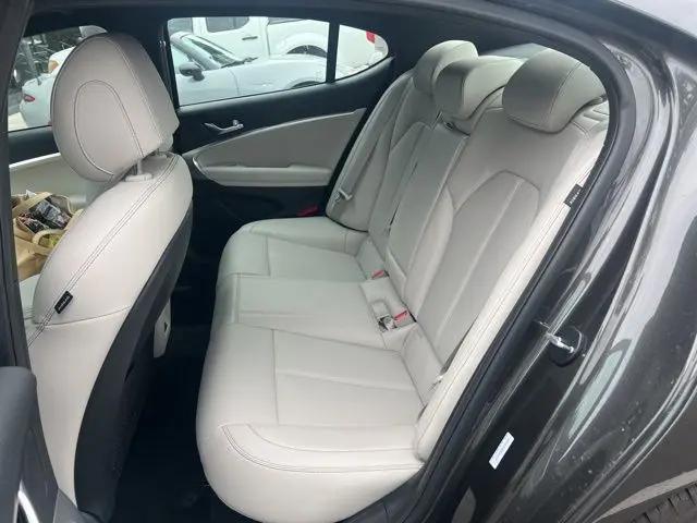 2025 Genesis G70 2.5T RWD