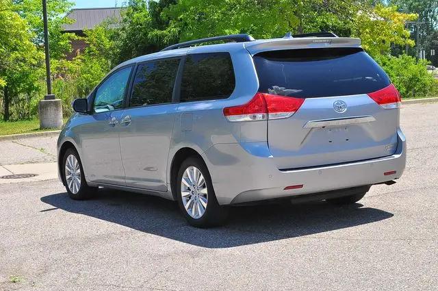 2013 Toyota Sienna Limited 7 Passenger
