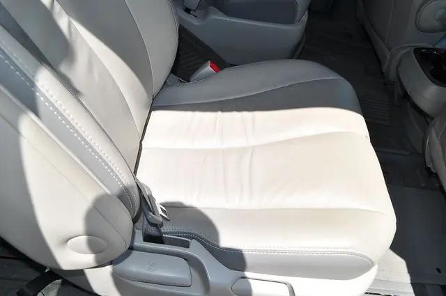 2013 Toyota Sienna Limited 7 Passenger