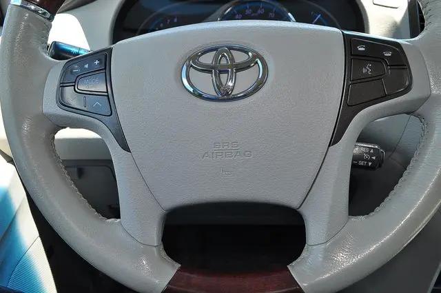 2013 Toyota Sienna Limited 7 Passenger