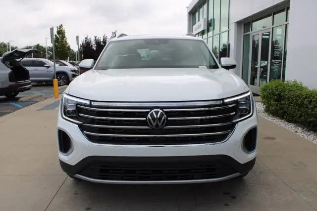 2026 Volkswagen Atlas SE with Technology