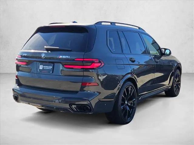 2027 BMW X7 M60i