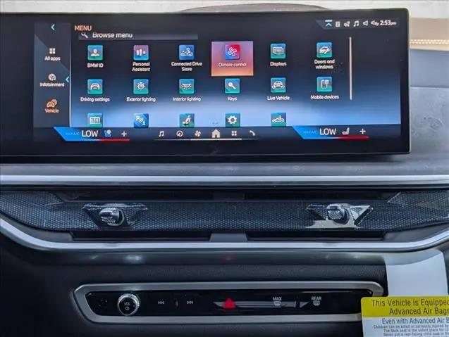 2027 BMW X7 xDrive40i