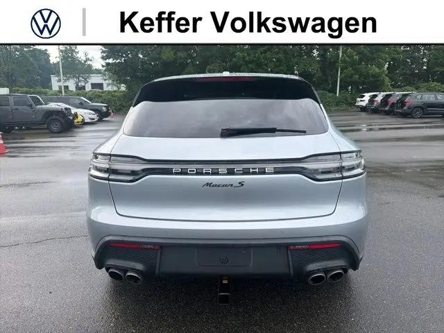 2022 Porsche Macan S