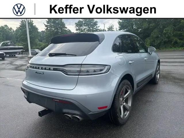 2022 Porsche Macan S