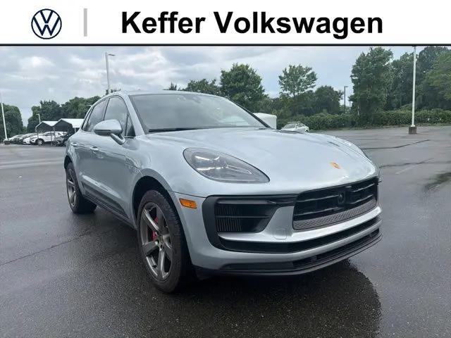 2022 Porsche Macan S