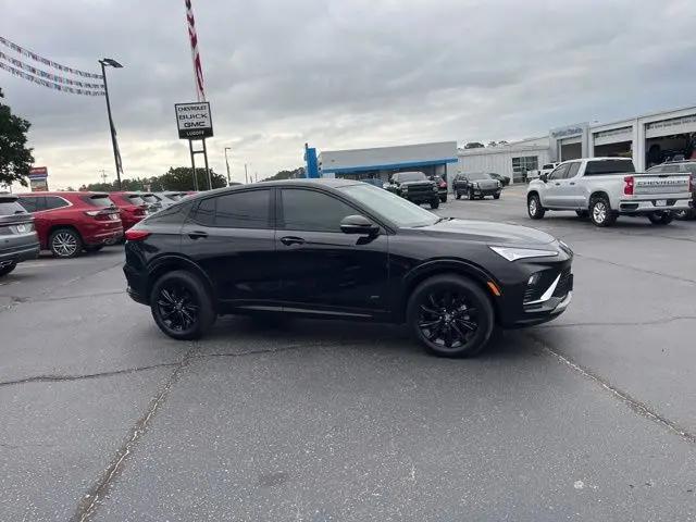 2025 Buick NV Sport Touring FWD