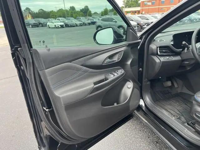 2025 Buick NV Sport Touring FWD