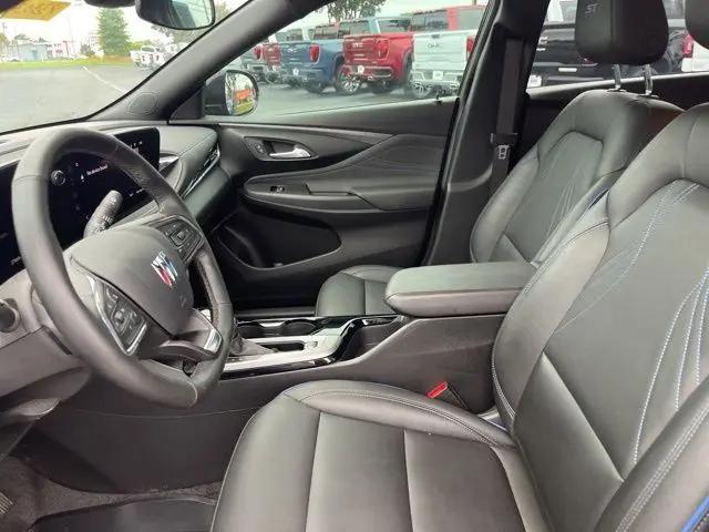 2025 Buick NV Sport Touring FWD