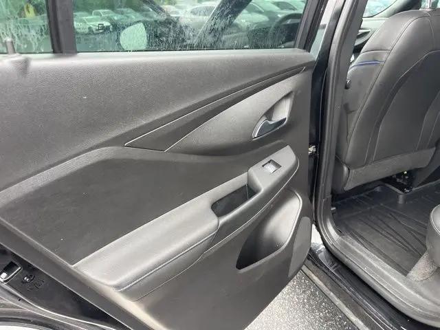 2025 Buick NV Sport Touring FWD