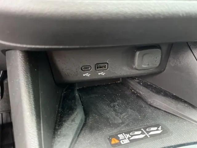 2025 Buick NV Sport Touring FWD