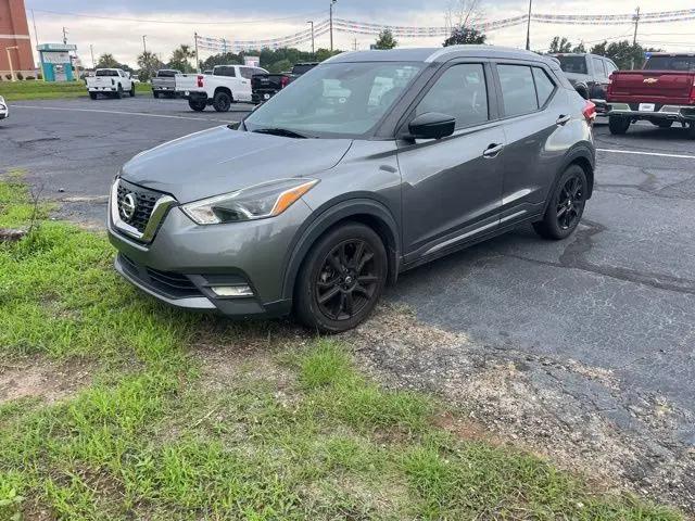 2020 Nissan Kicks SR Xtronic CVT
