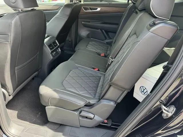 2026 Volkswagen Atlas SEL Premium R-Line