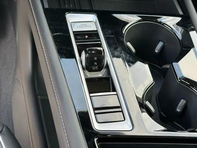 2026 Volkswagen Atlas SEL Premium R-Line