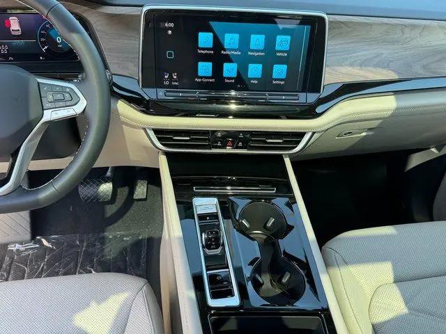 2026 Volkswagen Atlas SE with Technology