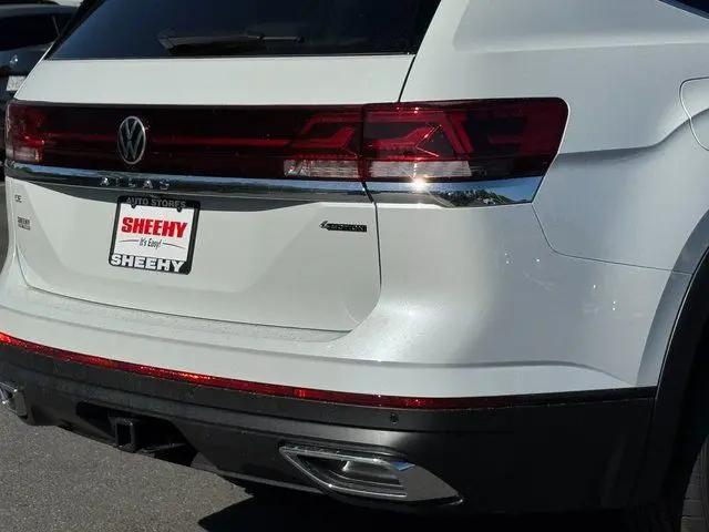 2026 Volkswagen Atlas SE with Technology
