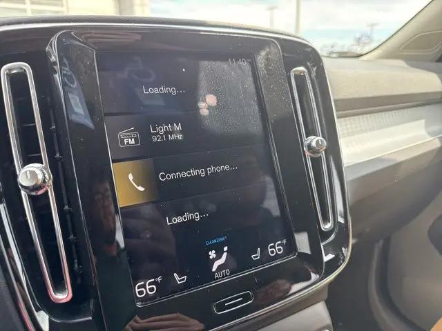 2020 Volvo XC40 T5 Momentum