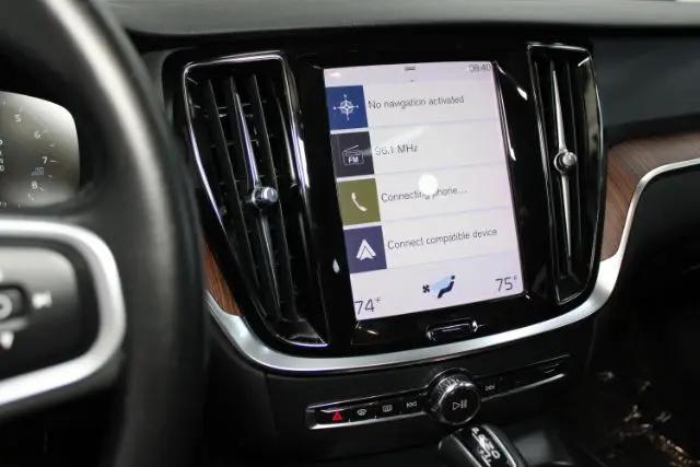 2021 Volvo S60 T5 Momentum