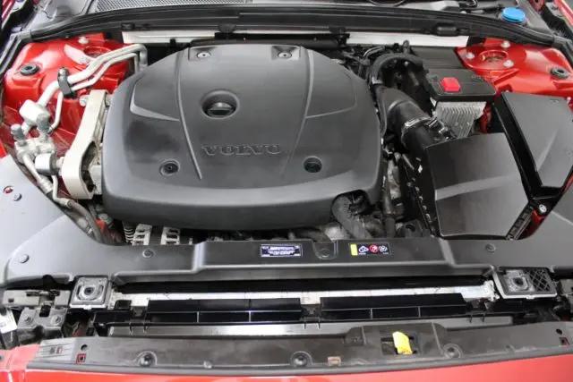 2021 Volvo S60 T5 Momentum