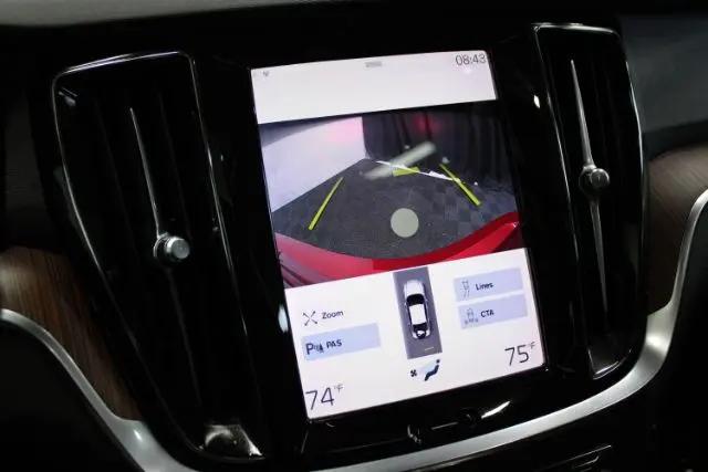 2021 Volvo S60 T5 Momentum