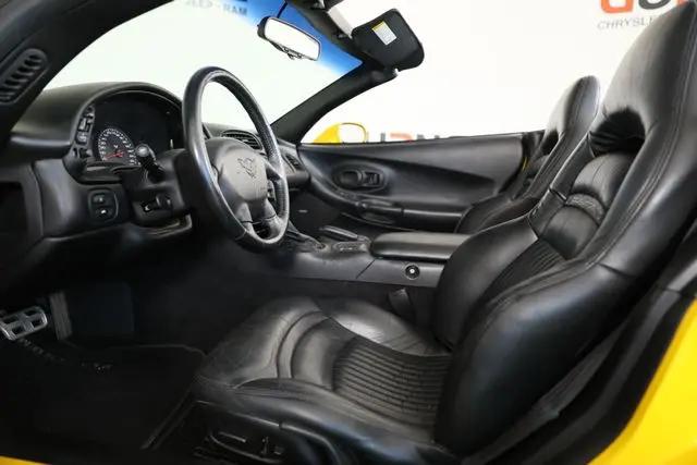 2000 Chevrolet Corvette Base