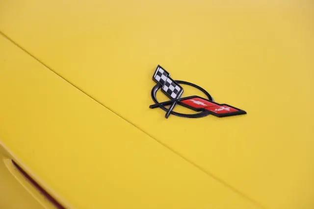2000 Chevrolet Corvette Base