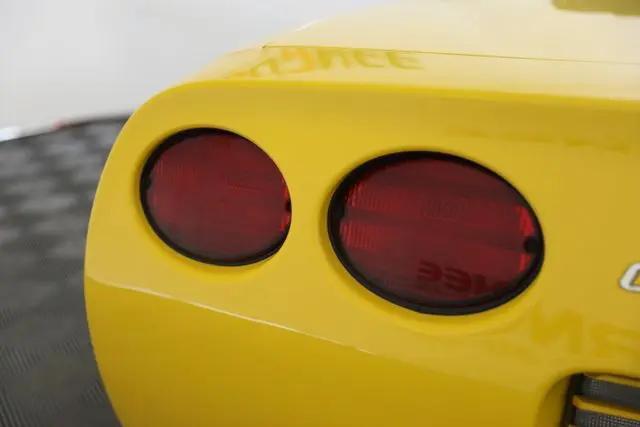 2000 Chevrolet Corvette Base