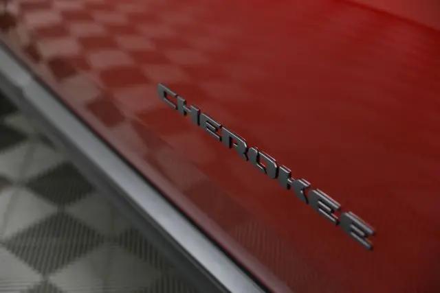 2026 Jeep Cherokee Laredo 4x4