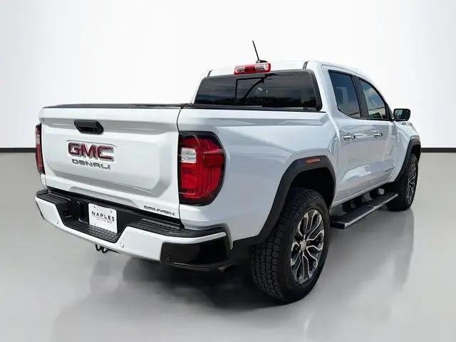 2023 GMC Canyon 4WD Crew Cab Short Box Denali