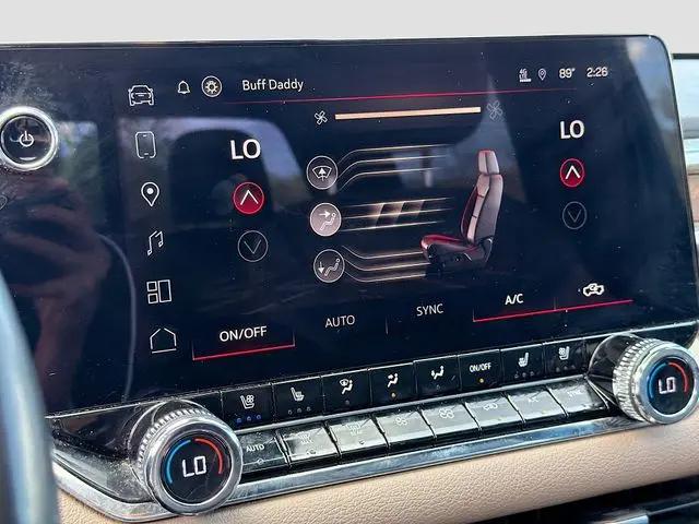 2023 GMC Canyon 4WD Crew Cab Short Box Denali