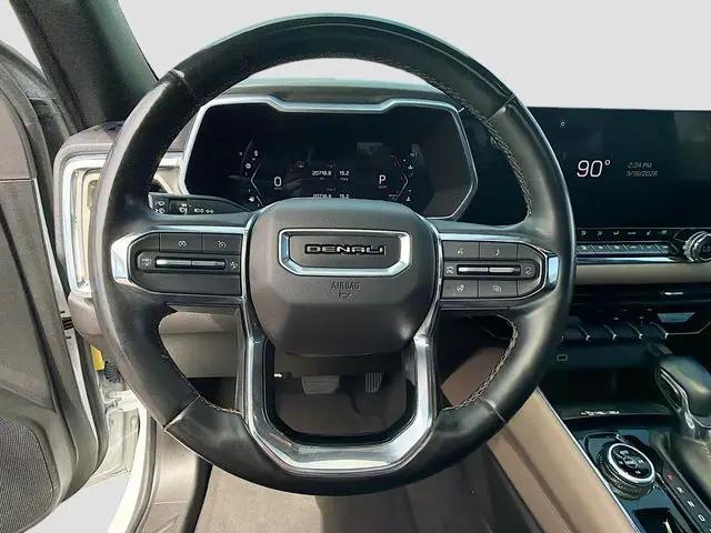 2023 GMC Canyon 4WD Crew Cab Short Box Denali