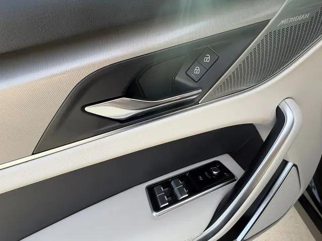 2025 Jaguar F-PACE R-Dynamic S P250 AWD Automatic