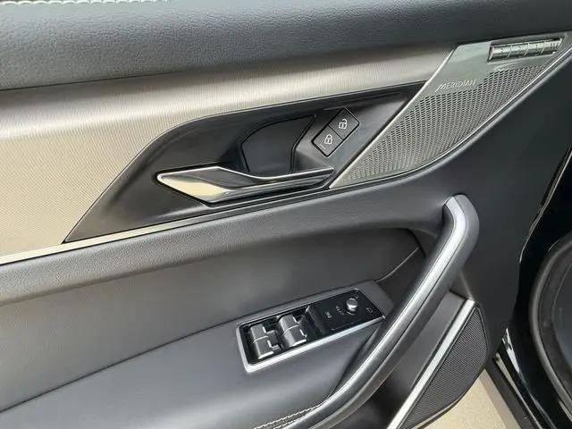 2025 Jaguar F-PACE R-Dynamic S P400 AWD Automatic