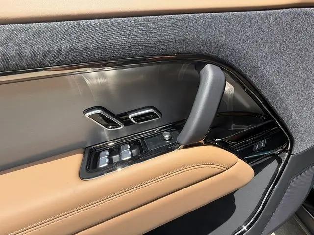 2026 Land Rover Range Rover Sport P360 SE