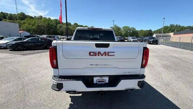 2024 GMC Sierra 1500 4WD Crew Cab Short Box Denali