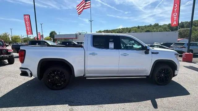 2024 GMC Sierra 1500 4WD Crew Cab Short Box Denali